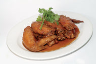 P39. Honey Garlic Chicken Wings (6 pcs)